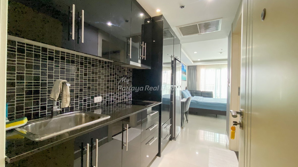 🛏️ Studio - 🛁 1 ห้องน้ำ - 🏙️ Sea View - 🌏 ชื่อชาวต่างชาติ - 🏢 Cosy Beach View Pattaya - รหัส: COSYB50