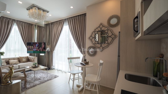 🛏️ 1 ห้องนอน - 🛁 1 ห้องน้ำ - 🏙️ Sea View - 🌏 ชื่อชาวต่างชาติ - 🏢 Marina Golden Bay Pattaya - รหัส: MGB03