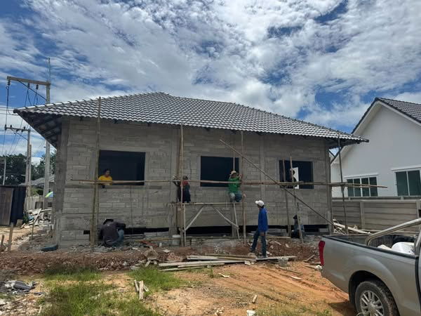 รูป ขายบ้านเดี่ยวชั้นเดียว  2 ห้องนอน  2 ห้องน้ำ  1 ห้องครัว  1 ที่จอดรถ - รูปที่ 3/8