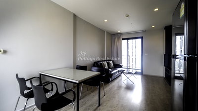 Condos for sale Central Pattaya Road : 🛏️ 2 Bed - 🛁 2 Bath - 🏙️ Sea View - 🇹🇭 THAI name - 🏢 The Base Central Pattaya - Ref: BASE42