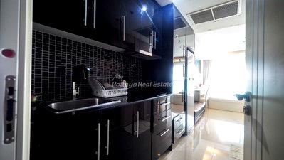 ขายคอนโด : 🛏️ 2 ห้องนอน - 🛁 2 ห้องน้ำ - 🏙️ Sea View - 🌏 ชื่อชาวต่างชาติ - 🏢 Cosy Beach View Pattaya - รหัส: COSYB43