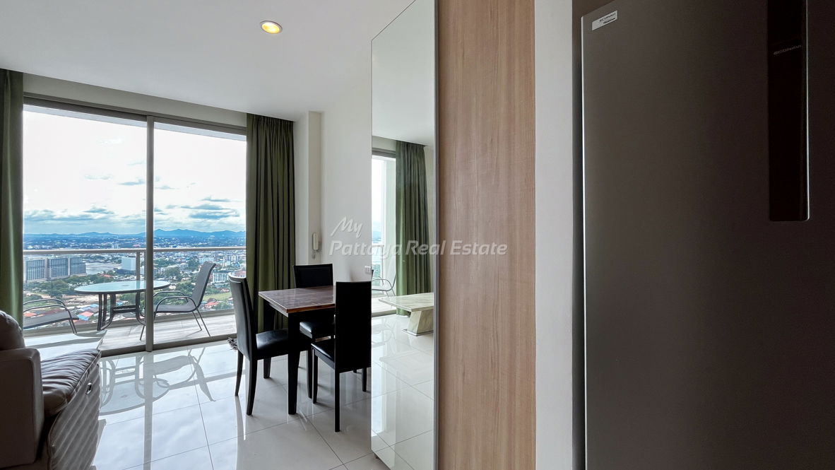 รูป 🛏️ 1 ห้องนอน - 🛁 2 ห้องน้ำ - 🏙️ Sea Views - 🇹🇭 ชื่อไทย - 🏢 The Riviera WongAmat Beach Pattaya - รหัส: RW75 - รูปที่ 1/18