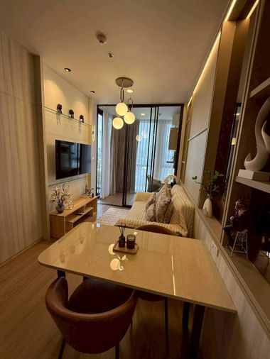 1-bed condo for rent, 37.2 sqm, The Issara Sathorn