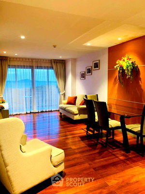 Condos for sale : 2-BR Condo at The Saint Residences near MRT Phahon Yothin (ID 1104077)