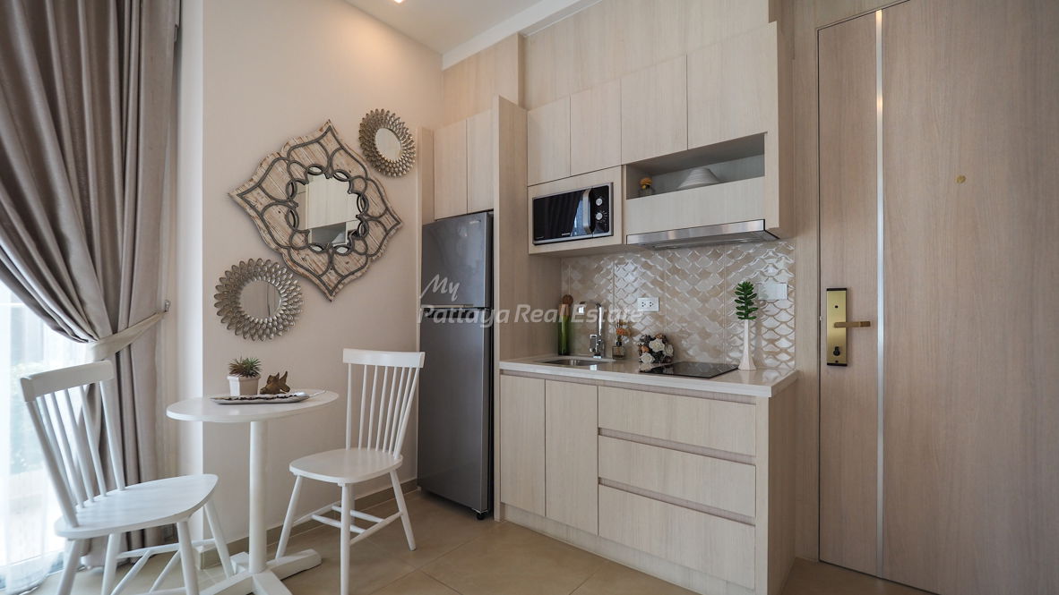 รูป 🛏️ 1 ห้องนอน - 🛁 1 ห้องน้ำ - 🏙️ Sea Views - 🌏 ชื่อชาวต่างชาติ - 🏢 Marina Golden Bay Pattaya - รหัส: MGB03 - รูปที่ 2/10