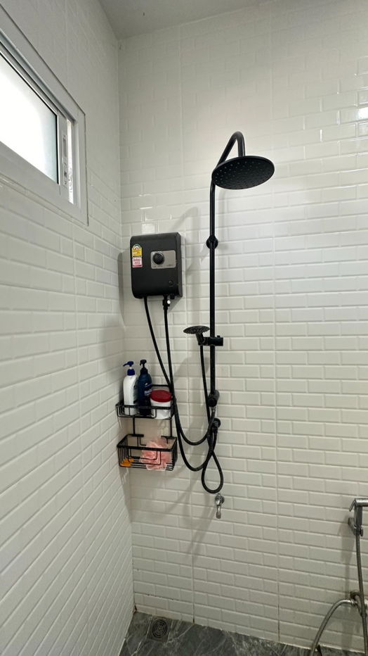 picture House for  rent  with  3 bedrooms   and  2 toilets. - 14/24