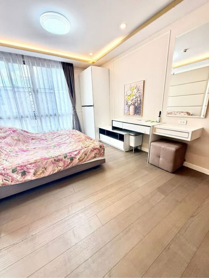 picture For Rent✨ Amaranta Residence 🔥 Line ID @034etfin 📲 1 Bedroom 1 Bathroom ✨ MRT Huai Khwang 300 meters 💙 - 2/12