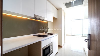 ขายคอนโด : 🛏️ Studio - 🛁 1 ห้องน้ำ - 🏙️ Sea View - 🌏 ชื่อชาวต่างชาติ - 🏢 The Riviera Jomtien Pattaya - รหัส: RJ39