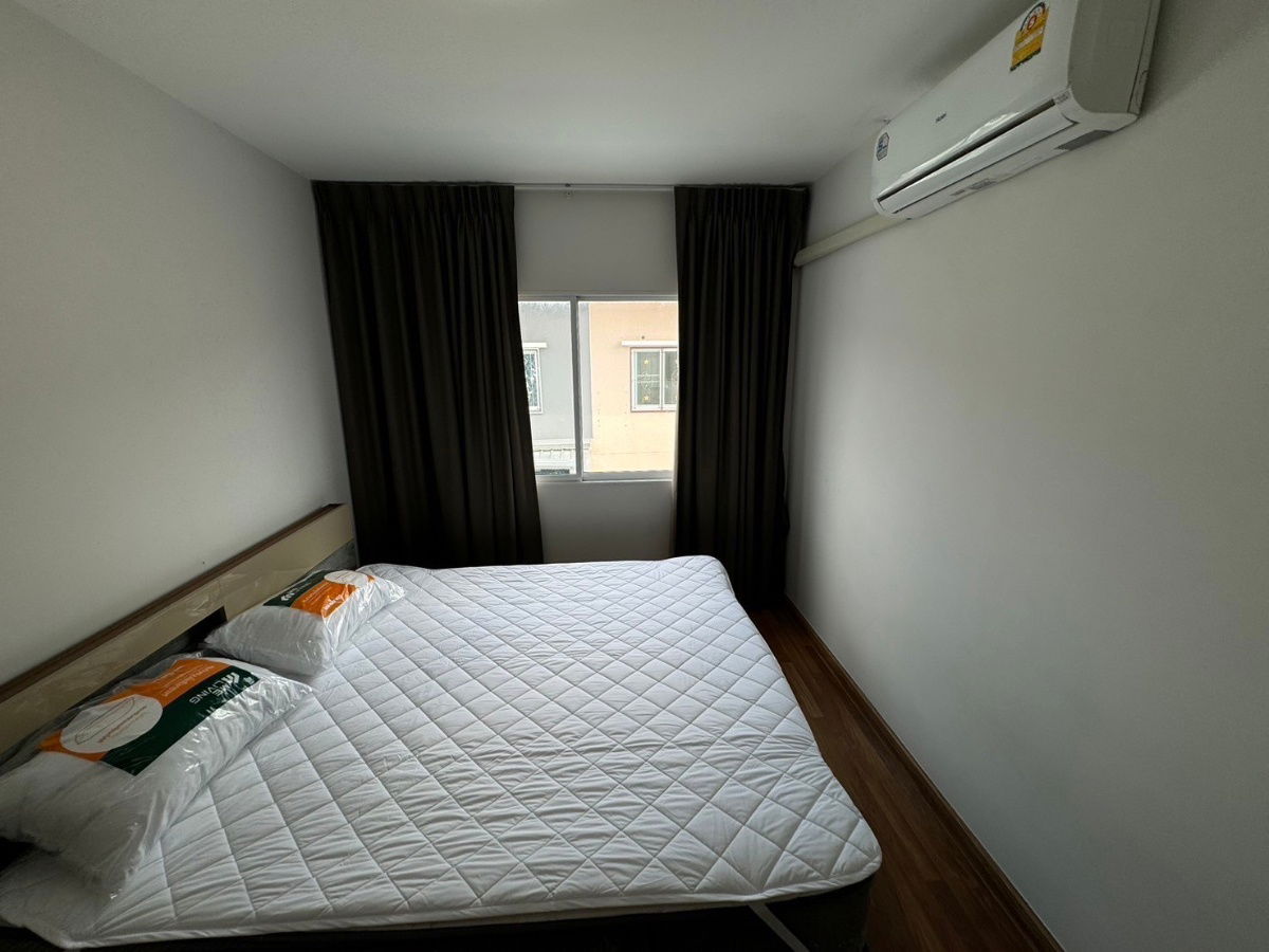 picture Townhouse for rent, 2 floors, 3 bedrooms, 2 bathrooms, 2 parking spaces,The Trust Townhome Rangsit-Klong 1     18,000/MONTH - 17/24