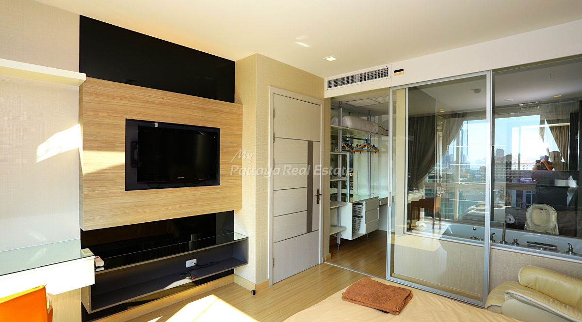 picture 🛏️ 3 Bed - 🛁 3 Bath - 🏙️ Pool Views - 🌏 FOREIGN name - 🏢 APUS Condominium Pattaya - Ref: APUS22 - 12/25