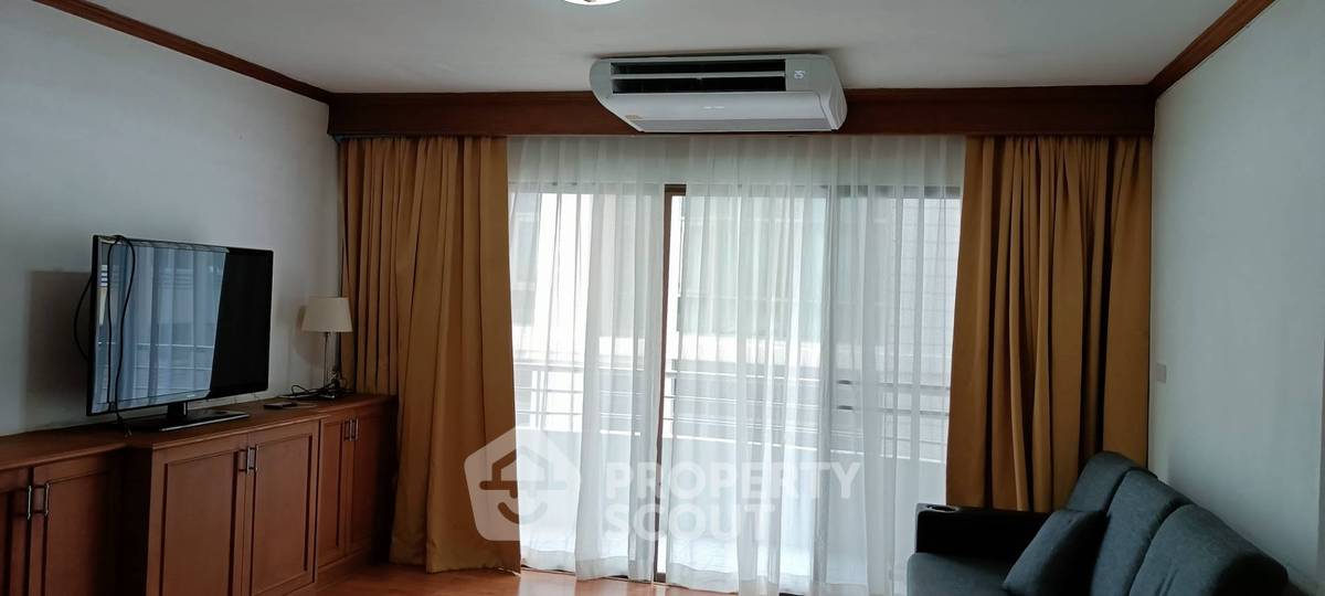 picture 3-BR Condo at Top View Tower Condominium near BTS Thong Lor (ID 358630) - 1/5