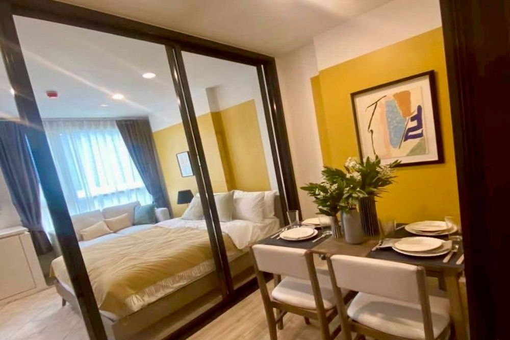 รูป 🔥 ขายพร้อมผู้เช่า !! ทำเลทอง, วิวสระ !! 🔥 Code C20250900091..........XT Huaikhwang, 1 ห้องนอน, 1 ห้องน้ำ, แต่งครบ, ราคาพิเศษ!!📣📣 - รูปที่ 8/9