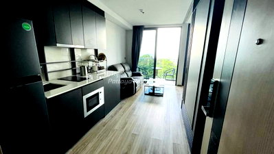 ขายคอนโด : 🛏️ 1 ห้องนอน - 🛁 1 ห้องน้ำ - 🏙️ Sea View - 🌏 ชื่อชาวต่างชาติ - 🏢 Andromeda Condominium Pattaya - รหัส: ANDROM12