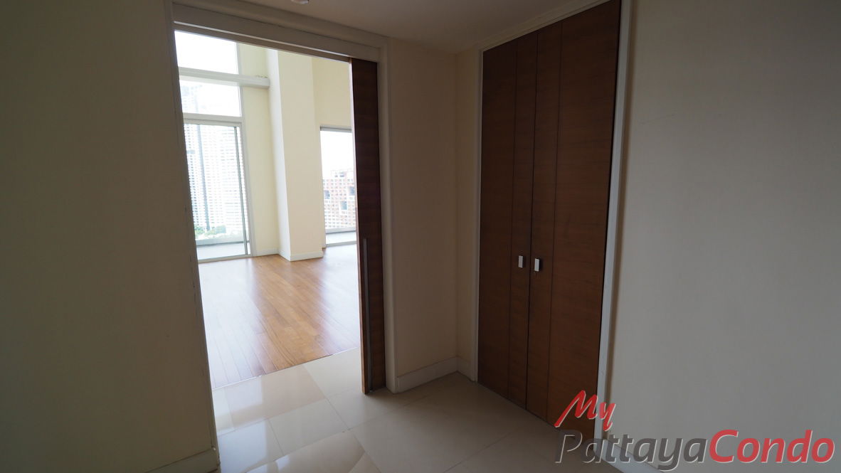 picture 🛏️ 4 Bed - 🛁 6 Bath - 🏙️ Sea Views - 🌏 FOREIGN name - 🏢 The Cove Pattaya - Ref: COVE02 - 1/26