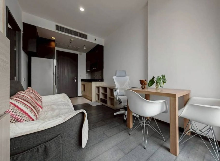 picture  For Rent !! Prime area, East Facing, high floor 15++, city view!! ðĨ Code C20221207299...Edge Sukhumvit 23, 1 bed, 1 bath, furnished, ready to move in  - 4/7