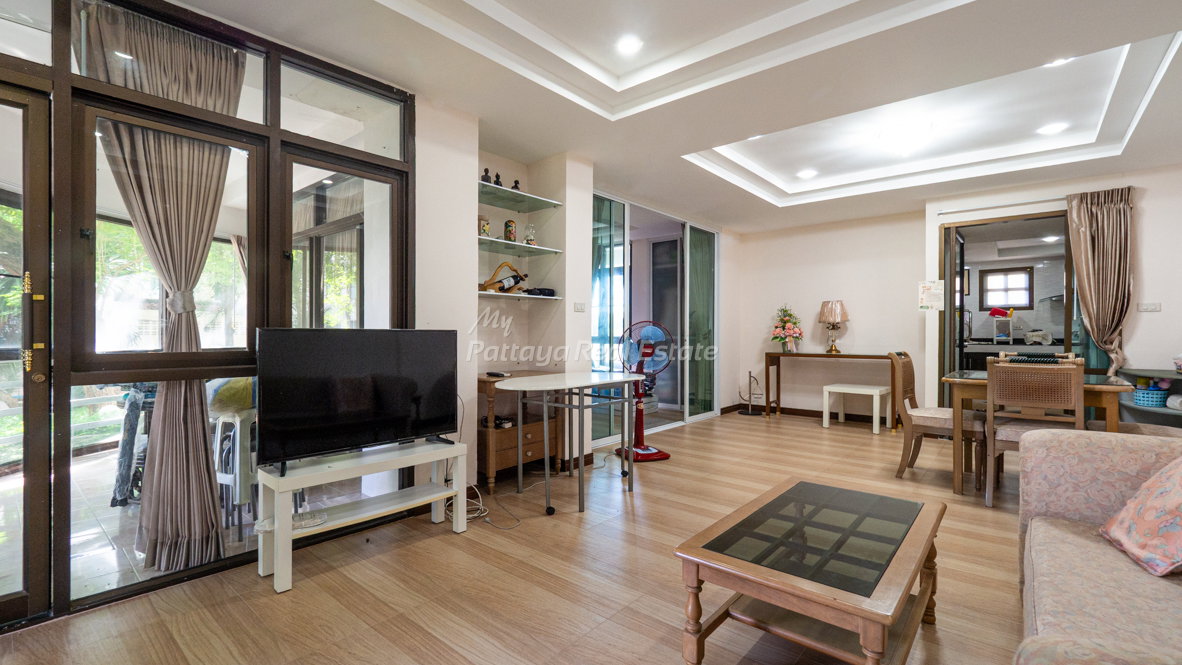 🛏️ 1 ห้องนอน - 🛁 1 ห้องน้ำ - 🏙️ Pool View - 🇹🇭 ชื่อไทย - 🏢 Metro Jomtien Condotel Pattaya - รหัส: MTJ09