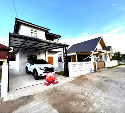 ขายบ้านเดี่ยว : ขายบ้านเดี่ยวสองชั้น   2 ห้องนอน  2 ห้องน้ำ  1 ห้องครัว  2 ที่จอดรถ