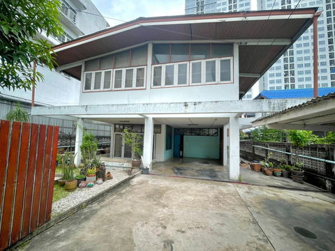 เช่า ให้เช่า ปล่อยเช่า บ้านเดี่ยว รามคำแหง 87 บ้านสวย ทำเลดี พร้อมอยู่ เหมาะโฮมออฟฟิศ ราคาคุ้ม สนใจ Line: @951qfbfi