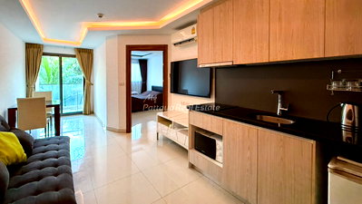 Condos for sale : 🛏️ 1 Bed - 🛁 1 Bath - 🏙️ Pool View - 🇹🇭 THAI name - 🏢 Laguna Beach Resort 3 Pattaya - Ref: LBR3M52