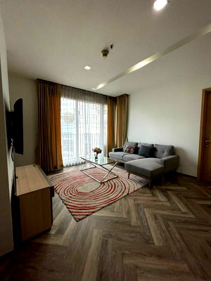 Condos for sale BTS Ekkamai : BEST VALUE | 12.5M Sale with tenant 75Sq.m. with bathtub Fully Furnished Ready to move in 