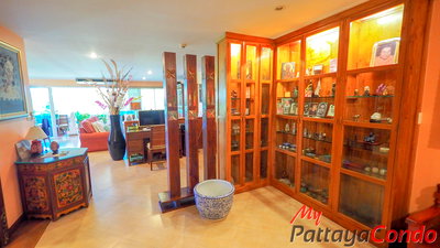 ขายคอนโด : 🛏️ 2 ห้องนอน - 🛁 2 ห้องน้ำ - 🏙️ City View - 🌏 ชื่อชาวต่างชาติ - 🏢 Executive Residence 4 Pattaya - รหัส: EXFOUR08