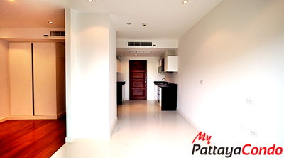 Condos for sale : 🛏️ 1 Bed - 🛁 1 Bath - 🏙️ Garden View - 🌏 FOREIGN name - 🏢 The Axis Pattaya - Ref: AXIS20
