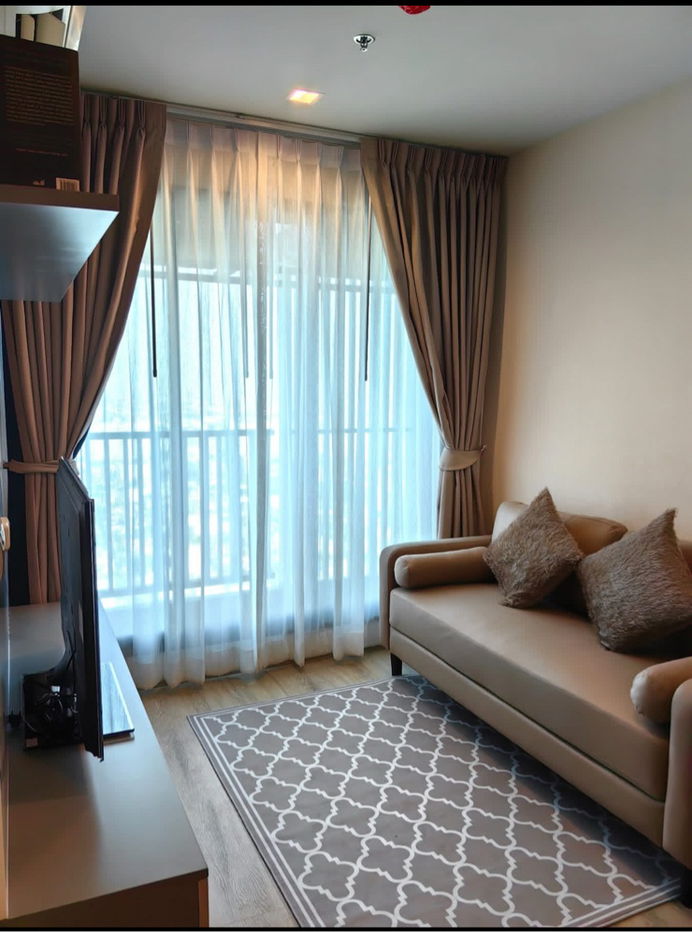 รูป 🔵⚪️ "For Rent" Life ladprao-แต่งเต็ม เฟอร์ครบ-ต่อรองได้->> line id:@Arunestate 🔵⚪️ - รูปที่ 5/15