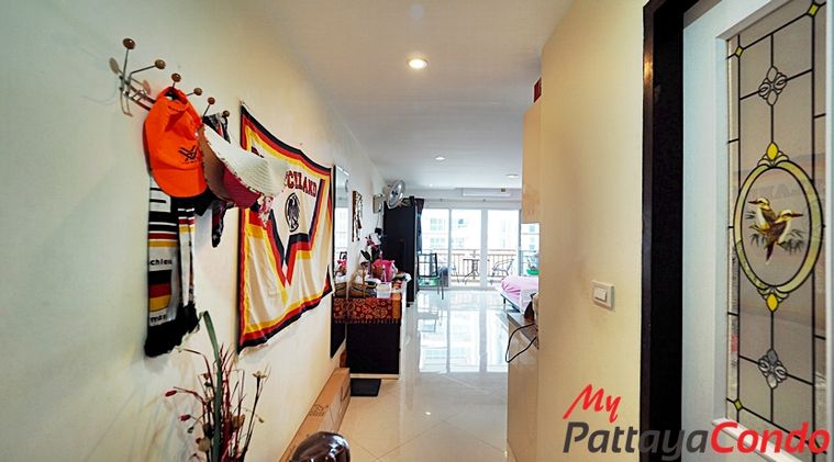 🛏️ Studio - 🏙️ City Views - 🌏 ชื่อชาวต่างชาติ - 🏢 Emerald Palace Pattaya - รหัส: EMP01