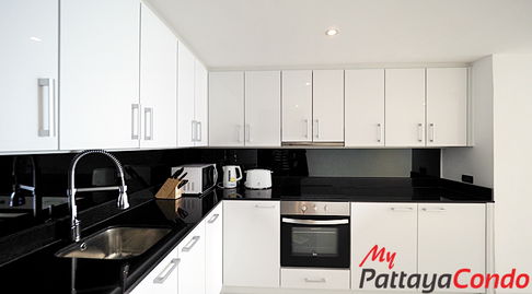 🛏️ 2 ห้องนอน - 🛁 2 ห้องน้ำ - 🏙️ Sea Views - 🌏 ชื่อชาวต่างชาติ - 🏢 Sky Residences Pattaya - รหัส: AMR42