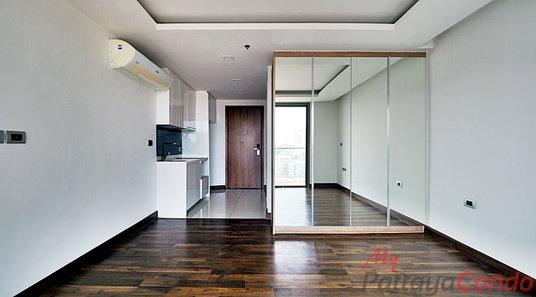 🛏️ Studio - 🛁 1 ห้องน้ำ - 🏙️ Sea View - 🇹🇭 ชื่อไทย - 🏢 The Peak Towers Pattaya - รหัส: PEAKT45