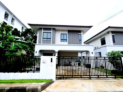บ้านเดี่ยว ปทุมธานี : ขายบ้านเดี่ยวสไตล์ Modern หลังริม ในโครงการที่เน้นความเป็นส่วนตัว | MITTI ลำลูกกา-คลอง 6 