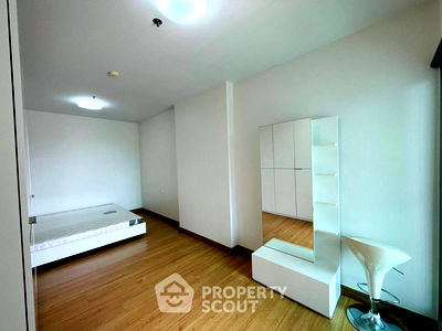 Condos for rent : 1-BR Condo at Supalai City Resort Phranangklao Station-Chaophraya near MRT Phra Nang Klao Bridge (ID 2340897)