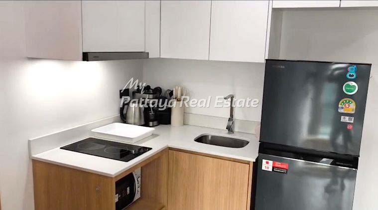 🛏️ 1 ห้องนอน - 🛁 1 ห้องน้ำ - 🏙️ City Views - 🇹🇭 ชื่อไทย - 🏢 Breeze Beach Side Bang Saray - รหัส: BR1BS02