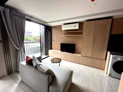 Condos for rent BTS Asok : Walden                     Asoke 