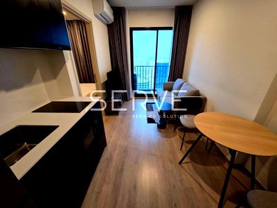 Condos for rent : 1 Bed 1 Bath Nice Room Fully furnished New Condo Good Location Close to MRT Phra Ram 9  220 m.   @ NUE District R9