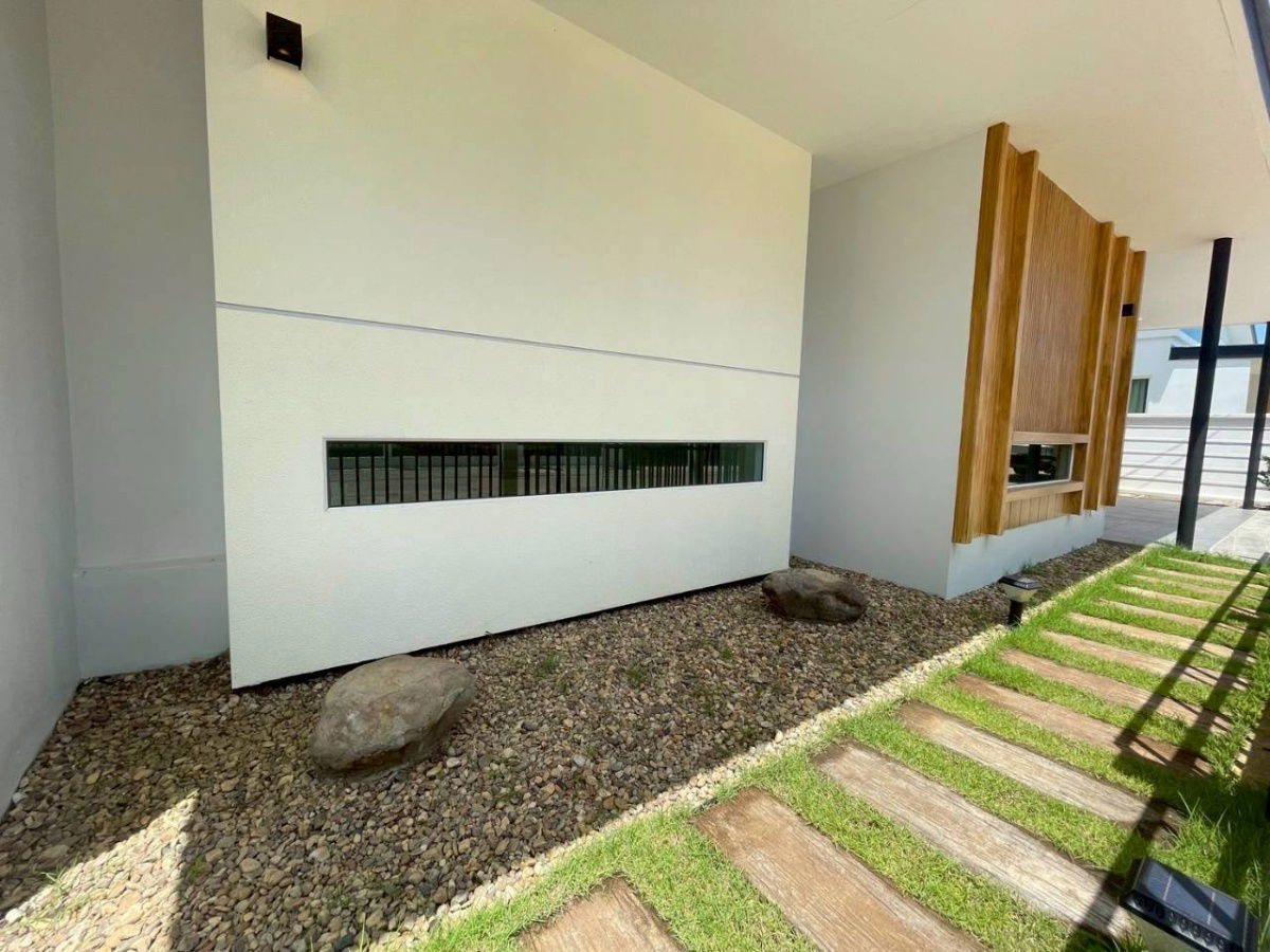 รูป ขายบ้านเดี่ยวชั้นเดียว  3 ห้องนอน  2 ห้องน้ำ  1 ห้องครัว  2 ที่จอดรถ - รูปที่ 22/25