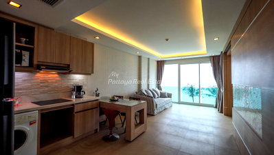 Condos for sale : 🛏️ 1 Bed - 🛁 1 Bath - 🏙️ Sea View - 🇹🇭 THAI name - 🏢 Paradise Ocean View Beachfront Pattaya - Ref: POVC01