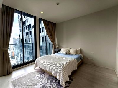 คอนโดให้เช่า : Condo for rent :    Noble Ploenchit (( BTS Skywalk to BTS Ploenchit )) MK-02 line @livingbk
