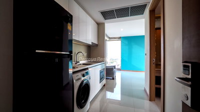 ขายคอนโด : 🛏️ 1 ห้องนอน - 🛁 1 ห้องน้ำ - 🏙️ Sea View - 🌏 ชื่อชาวต่างชาติ - 🏢 The Riviera Jomtien Pattaya - รหัส: RJ41