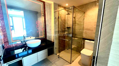 ขายคอนโด : 🛏️ 1 ห้องนอน - 🛁 1 ห้องน้ำ - 🏙️ Sea View - 🌏 ชื่อชาวต่างชาติ - 🏢 The Riviera Ocean Drive Jomtien - รหัส: ROD31