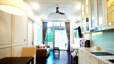 ขายคอนโด : 🛏️ 1 ห้องนอน - 🛁 1 ห้องน้ำ - 🏙️ Pool Views - 🇹🇭 ชื่อไทย - 🏢 Grand Florida Beachfront Resort Pattaya - รหัส: GF08