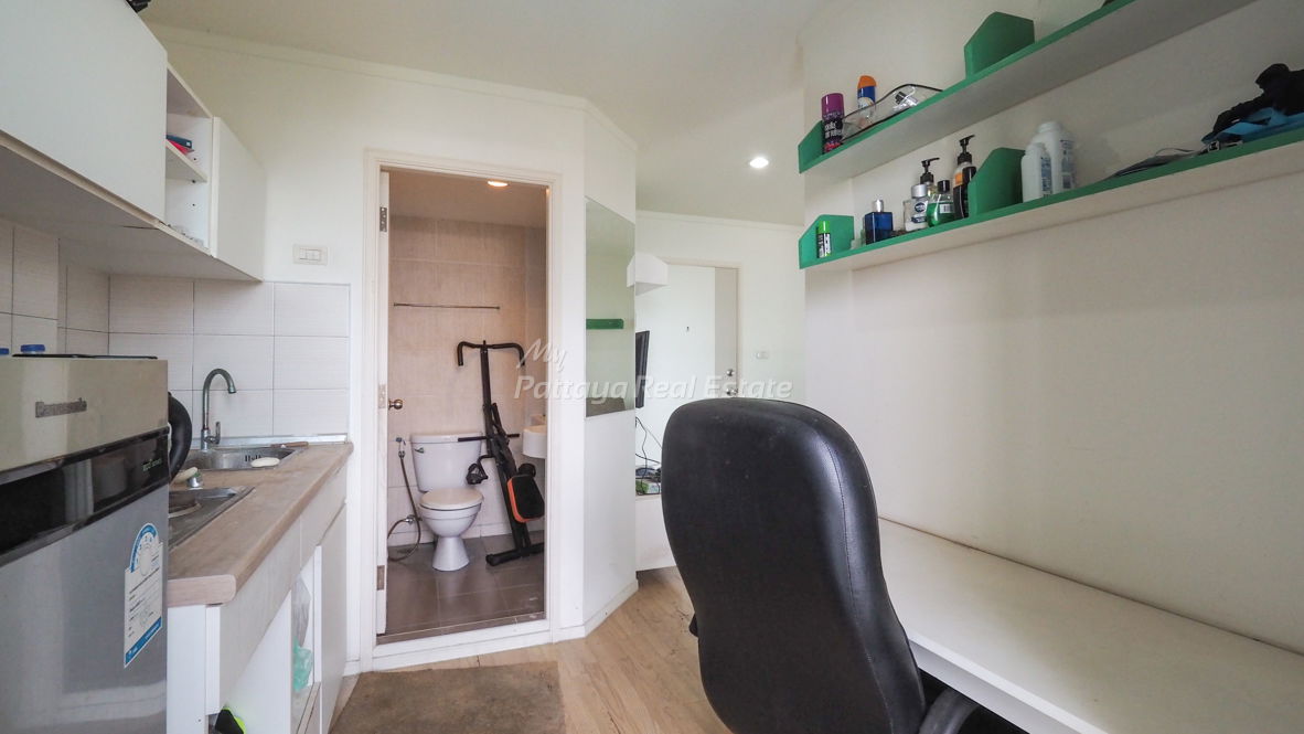 รูป 🛏️ 1 ห้องนอน - 🛁 1 ห้องน้ำ - 🏙️ Pool & Partial Sea Views - 🌏 ชื่อชาวต่างชาติ - 🏢 Lumpini Ville Naklua Wong Amat - รหัส: LUMW05 - รูปที่ 10/15