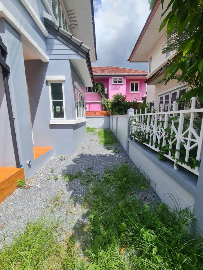 รูป บ้านเดี่ยว กว้างขวาง ตกแต่งใหม่ พร้อมอยู่ หมู่บ้าน เดอะสวีทการ์เด้น 2 ถนนหทัยราษฎร์​  สามวาตะวันตก คลองสามวา  (หนองระแหงซอย 3) แถมเฟอร์นิเจอร์ - รูปที่ 28/31