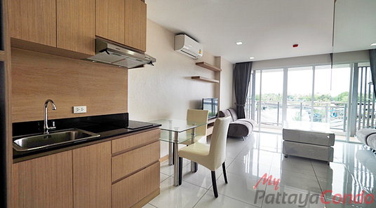 🛏️ Studio - 🛁 1 Bath - 🏙️ City View - 🌏 FOREIGN name - 🏢 Whale Marina Na-Jomtien Pattaya - Ref: WHALE04