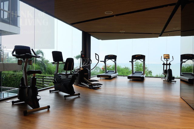 รูป คอนโดให้เช่า 1 ห้องนอน ใกล้พัทยาเหนือ ติดชายหาดส่วนตัว วิวทะเล ส่วนกลางครบครัน - รูปที่ 26/28