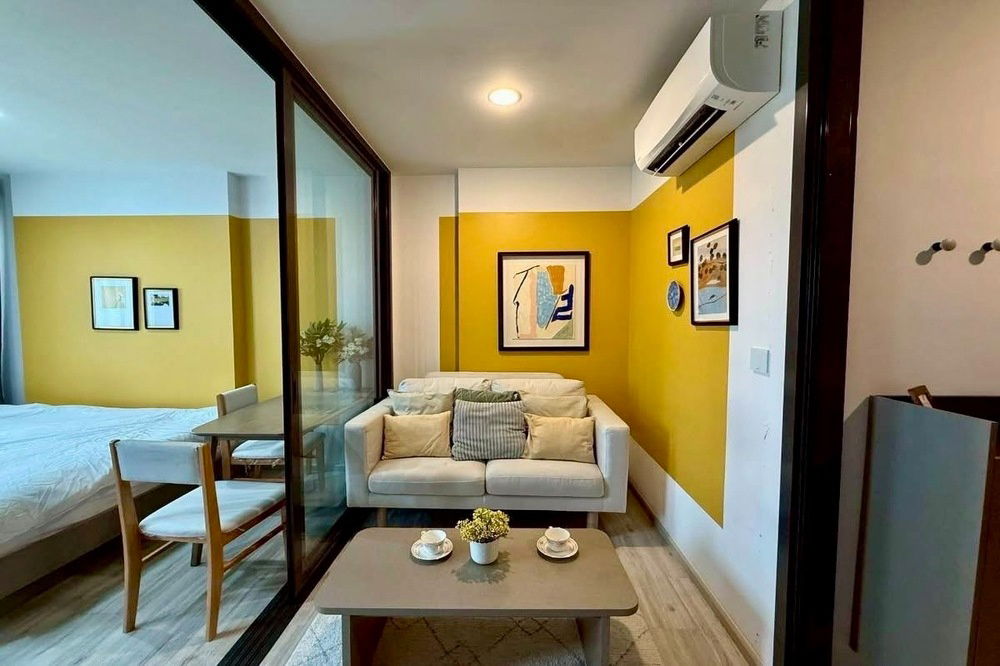 รูป 🔥 ขายพร้อมผู้เช่า !! ทำเลทอง, วิวสระ !! 🔥 Code C20250900091..........XT Huaikhwang, 1 ห้องนอน, 1 ห้องน้ำ, แต่งครบ, ราคาพิเศษ!!📣📣 - รูปที่ 2/9