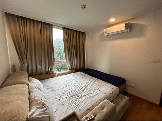 The line พหลโยธิน ตึก A ตรงข้าม เซ็นทรัลลาดพร้าว