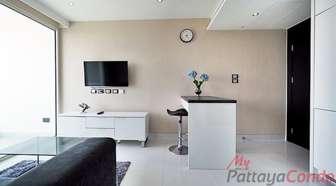 🛏️ 1 ห้องนอน - 🛁 1 ห้องน้ำ - 🏙️ Sea View - 🌏 ชื่อชาวต่างชาติ - 🏢 Sky Residences Pattaya - รหัส: AMR72
