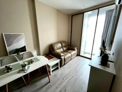 Condos for rent BTS Ekkamai : RHYTHM EKKAMAI           ESTATE 