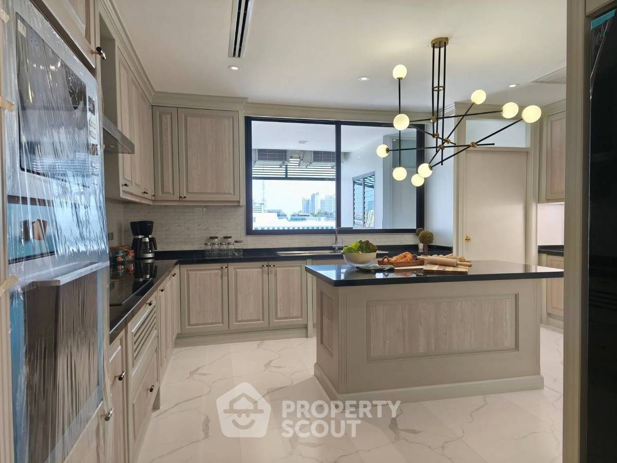 รูป คอนโด 4-ห้องนอน ที่ รวีวรรณ สวีท ใกล้ MRT สุขุมวิท (ID 2072402) - รูปที่ 9/20